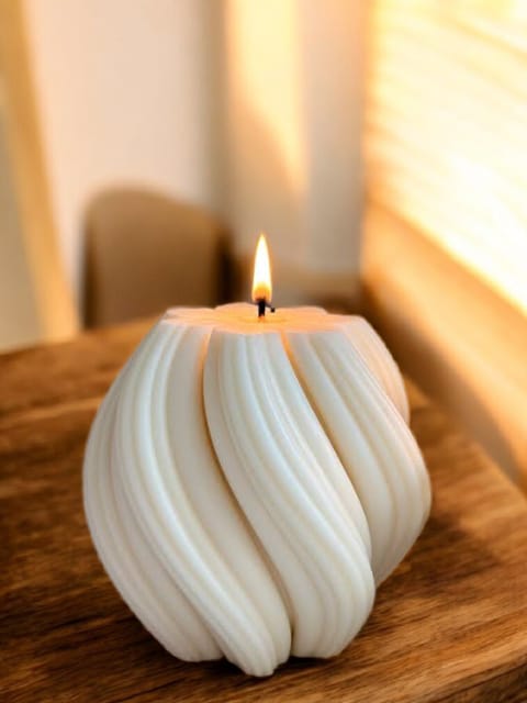 femmora candles vanailla caramel candle